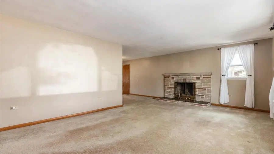 36 W 9th Street, Dresden, OH 43821 - #3