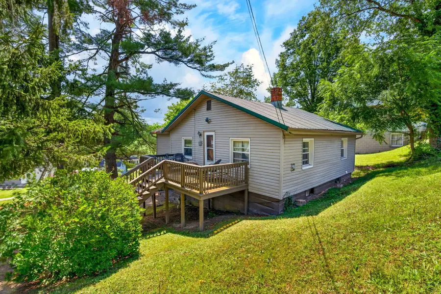 545 Vine Street, Logan, OH 43138 - #3