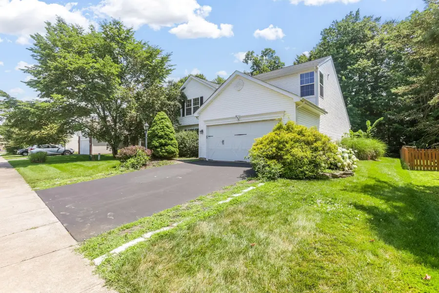 649 Norfolk Square N, Pickerington, OH 43147 - #3