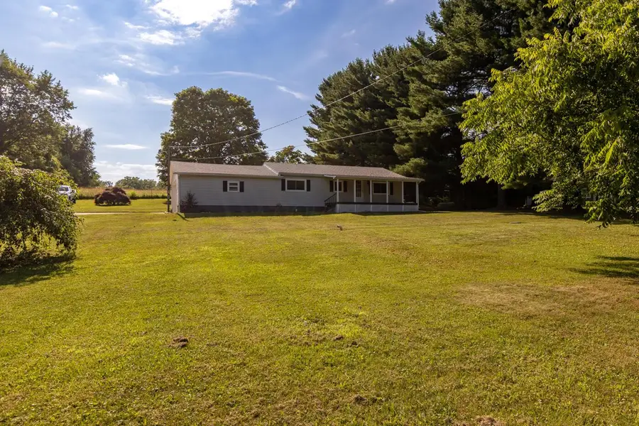 2865 Logan Thornville Road Ne, Rushville, OH 43150 - #3