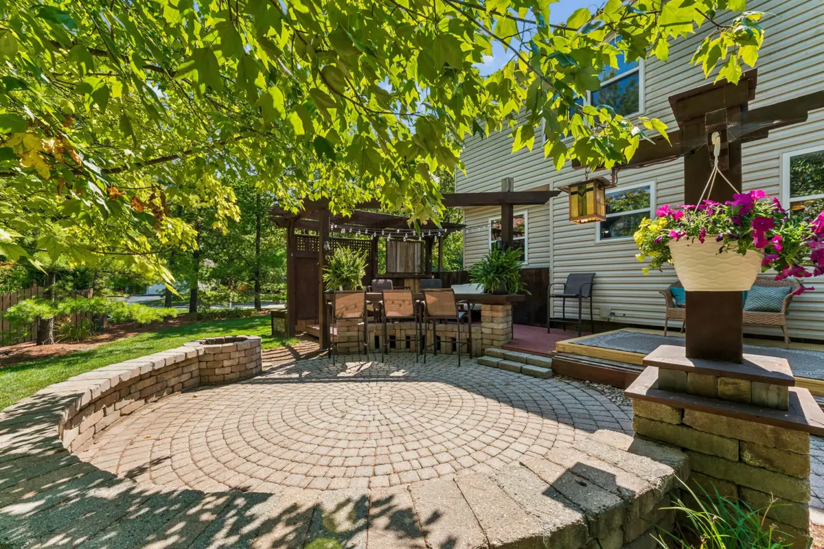 3724 Pleasantbrook Drive, Hilliard, OH 43026 - #1