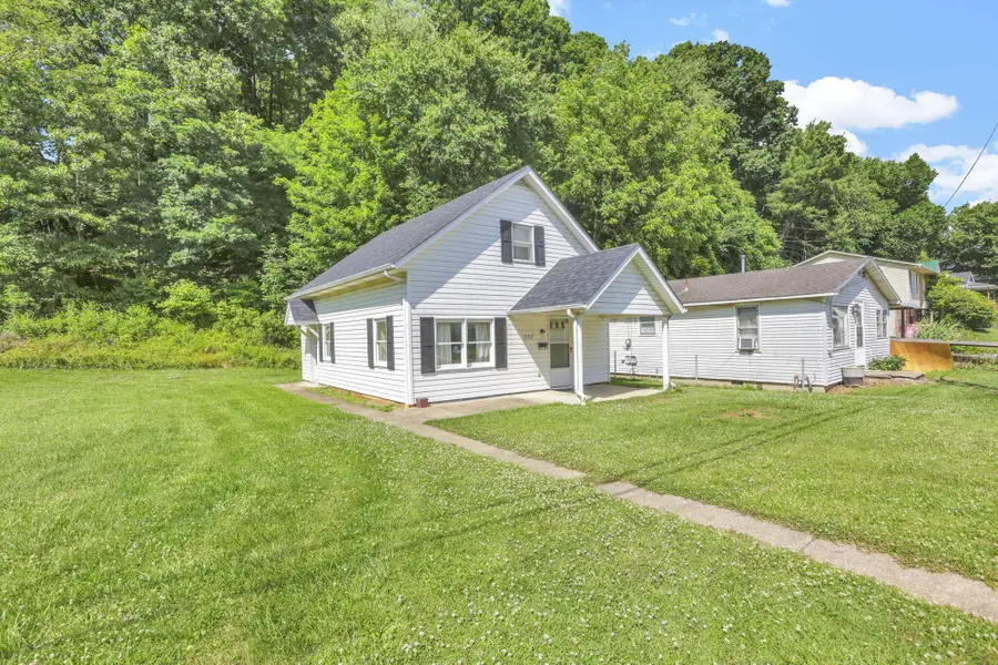 1392 4th Street, Logan, OH 43138 - #2