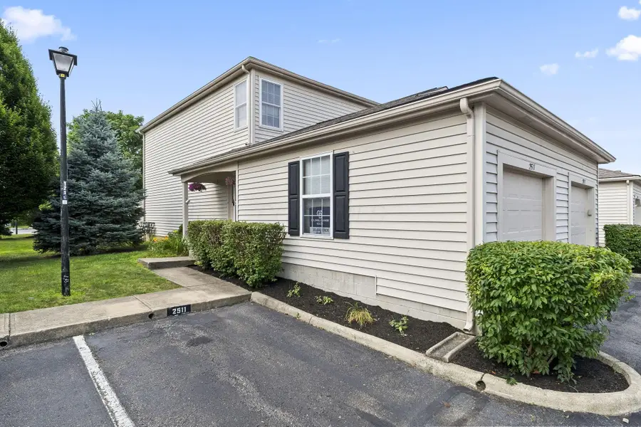 2511 Hyacinth Lane, Columbus, OH 43235 - #2