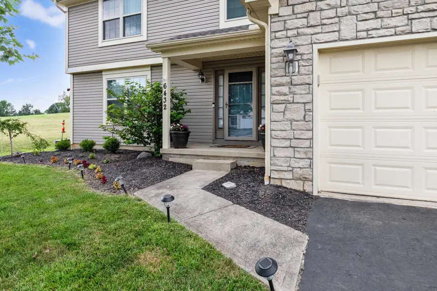 6432 Ashbrook Village Drive, Canal Winchester, OH 43110 - #3