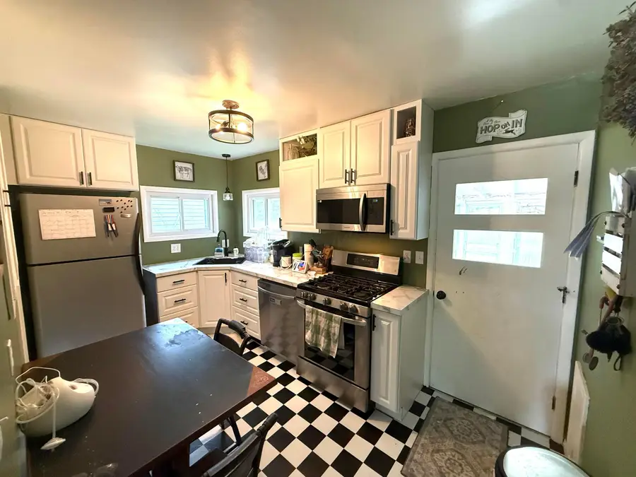 553 Kibler Avenue, Newark, OH 43055 - #3