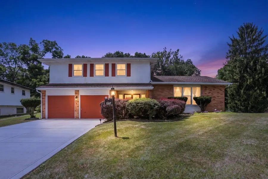 2289 Gardendale Drive, Columbus, OH 43219 - #2