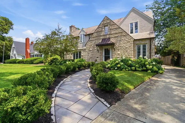 2656 Tremont Road, Upper Arlington, OH 43221