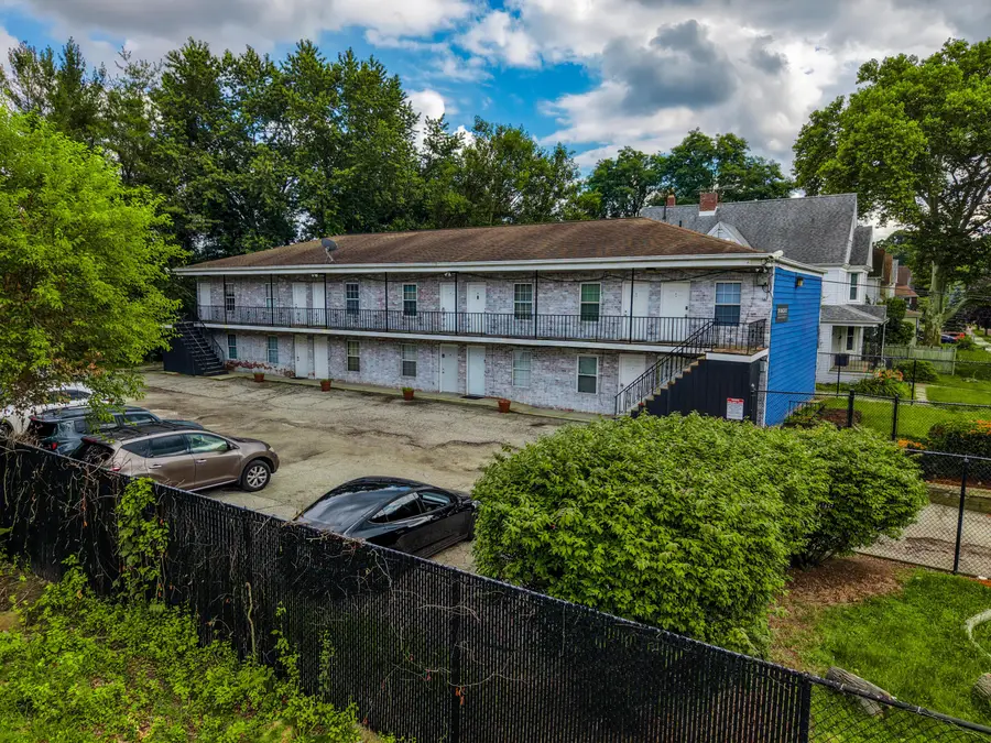 25 Oakdale Avenue, Akron, OH 44302 - #2