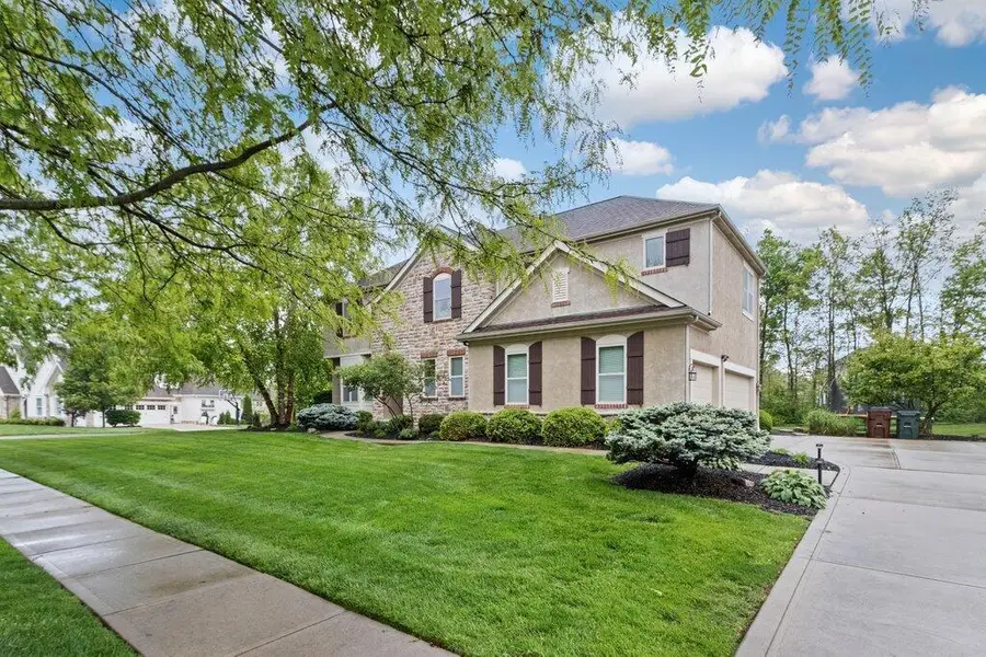 8901 Creighton Drive, Powell, OH 43065 - #2