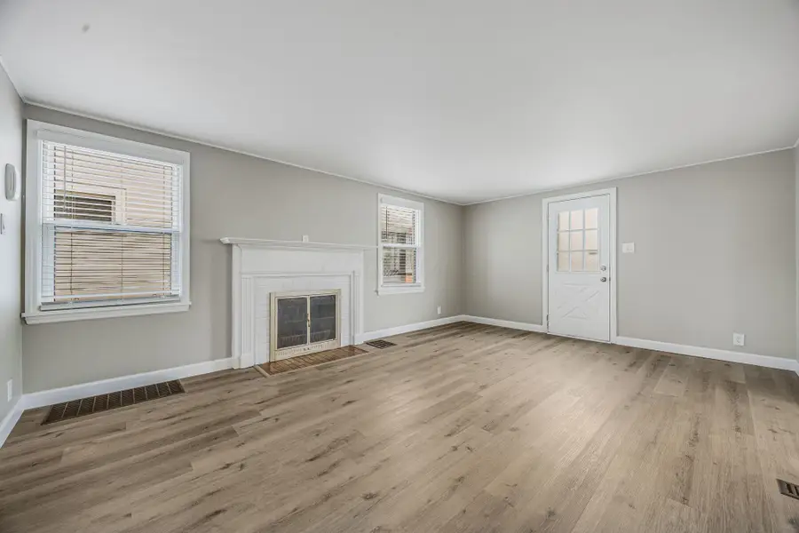 575 Chestershire Road, Columbus, OH 43204 - #3
