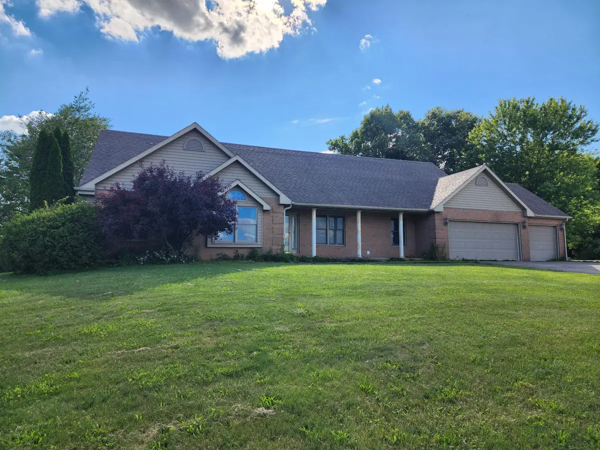 1305 County Road 5 N, Zanesfield, OH 43360 - #1