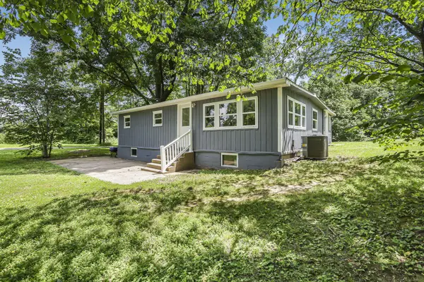 921 Connett Road, Nelsonville, OH 45764