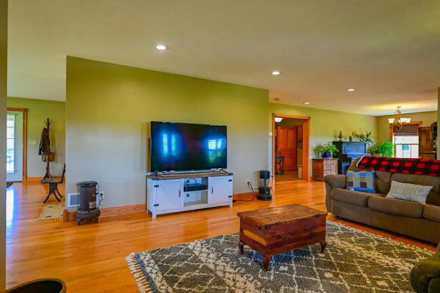 67280 Woodfield Drive, New Plymouth, OH 45654 - #3