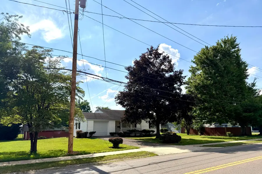 805 Newark Road, Mount Vernon, OH 43050 - #3