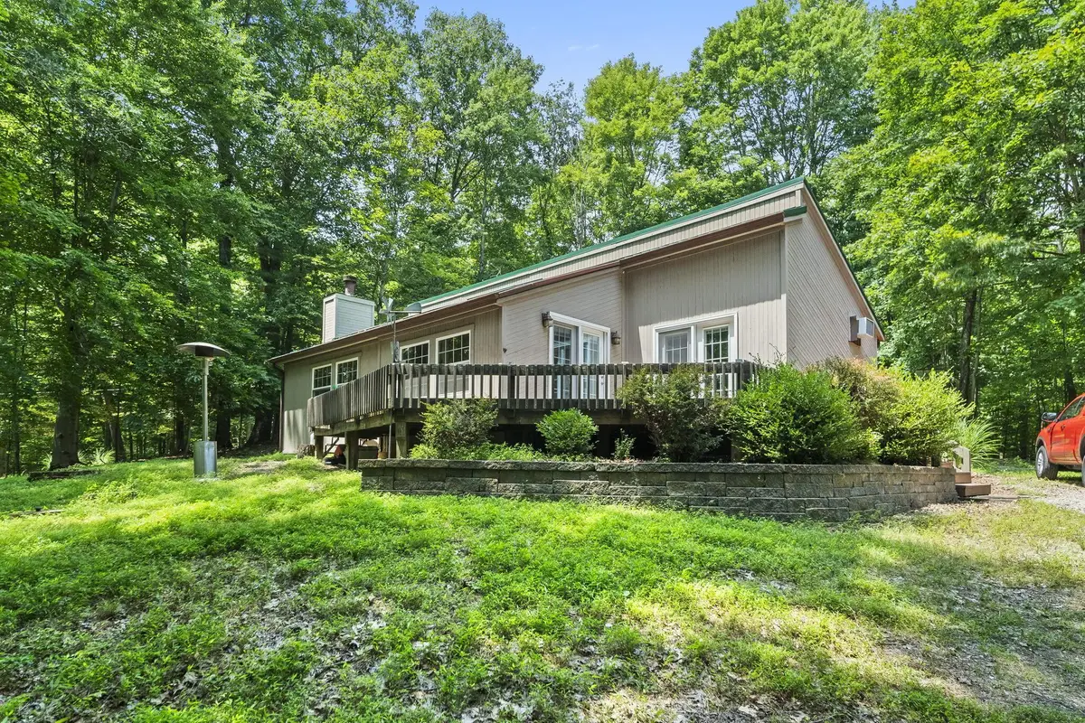 1733 Mohican Lane, Sugar Grove, OH 43155 - #1