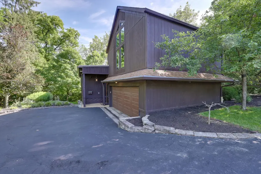 179 Kenbrook Drive, Worthington, OH 43085 - #3