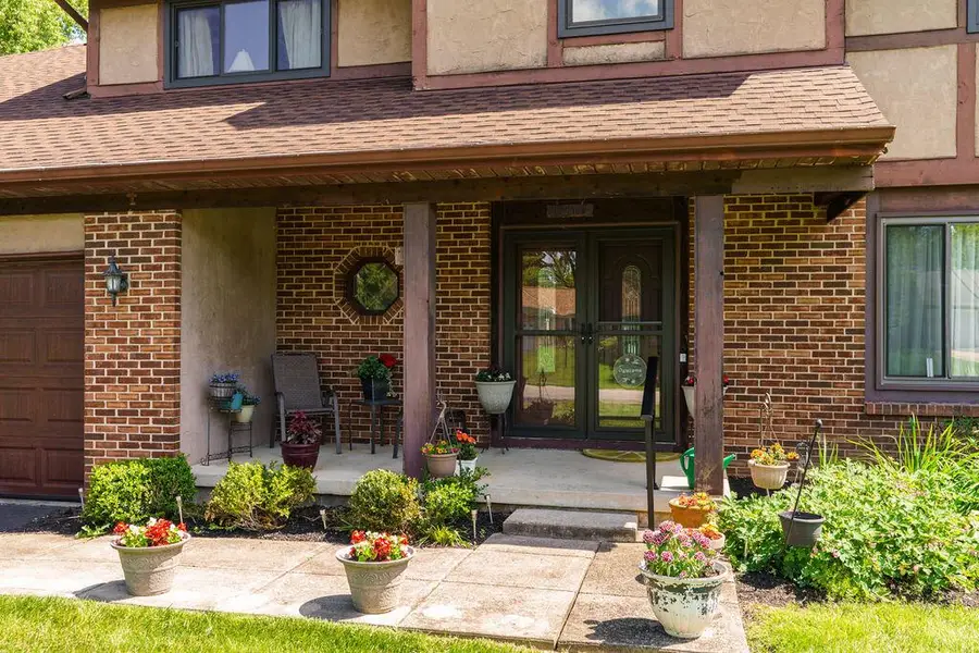 10233 N Crosset Hill Drive, Pickerington, OH 43147 - #3