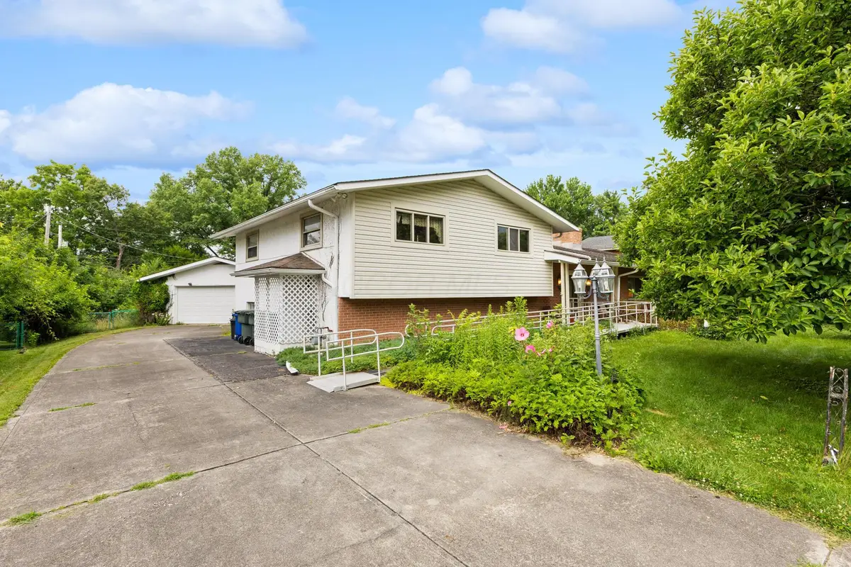 975 Lornaberry Lane, Columbus, OH 43213 - #1
