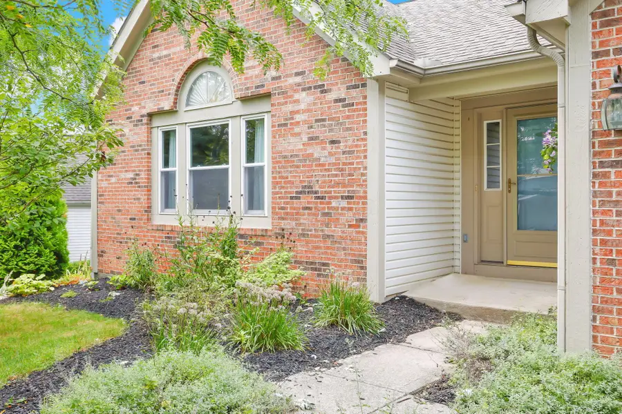 137 Clayburn Drive, Pataskala, OH 43062 - #3