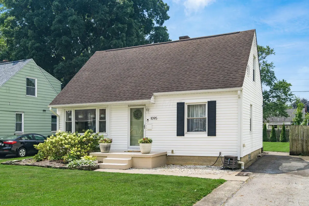 1095 E Dunedin Road, Columbus, OH 43224 - #1