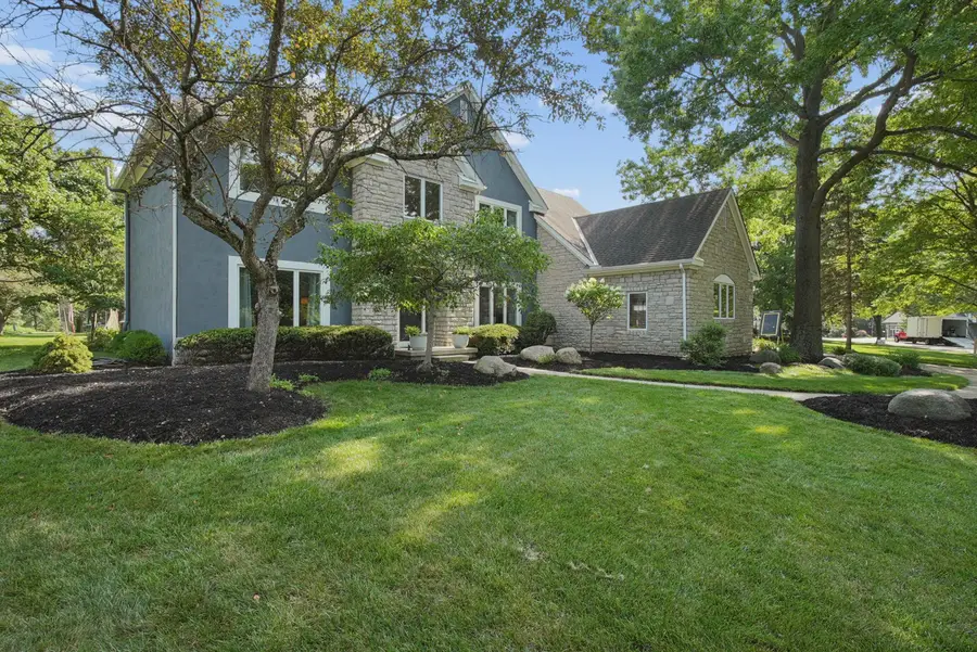 340 Shale Ridge Court, Powell, OH 43065 - #3