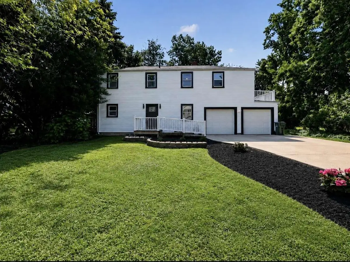 4 Owaissa Drive, Eastlake, OH 44095 - #1