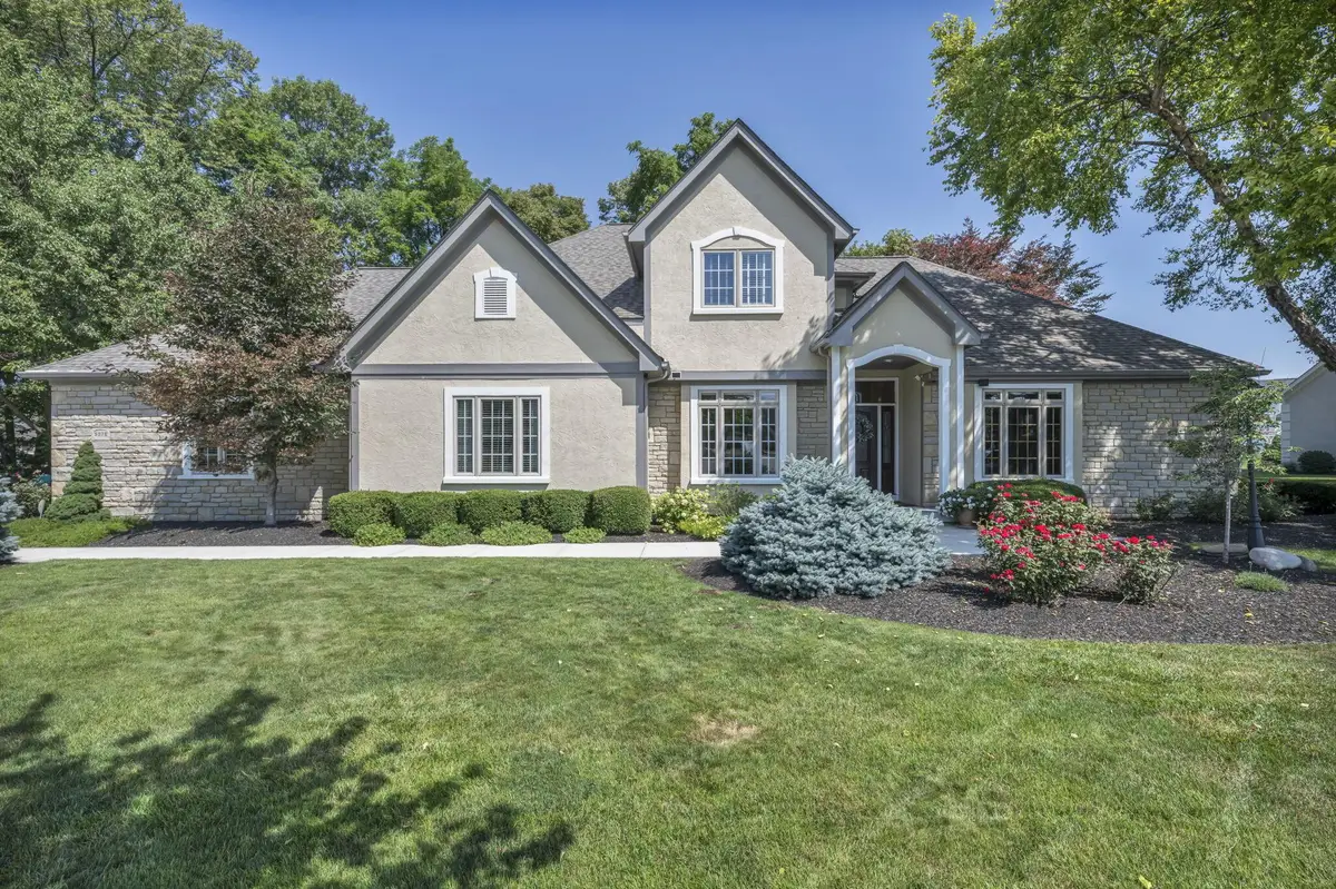 5976 Heritage Lakes Drive, Hilliard, OH 43026 - #1
