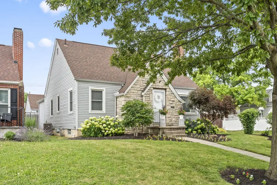 121 S Sylvan Avenue, Columbus, OH 43204 - #2
