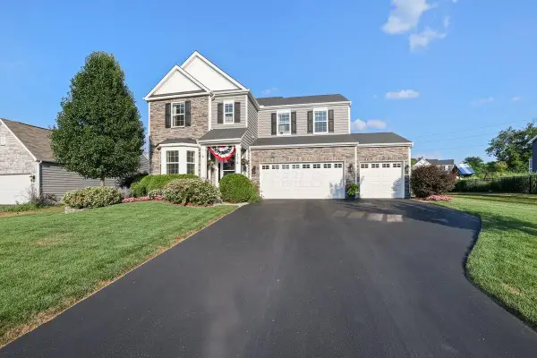 174 Crimson Drive, Newark, OH 43055