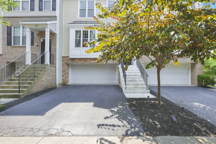 341 Hanton Way, Columbus, OH 43213 - #2