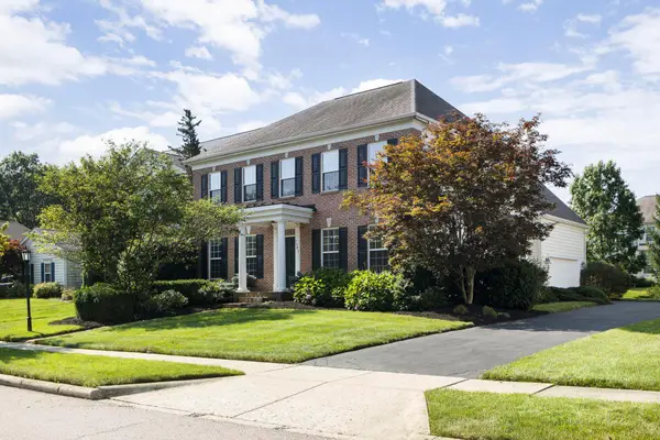 7043 Cunningham Drive, New Albany, OH 43054