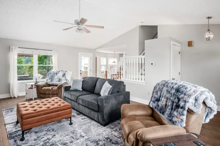 4281 Nafzger Drive, Columbus, OH 43230 - #3