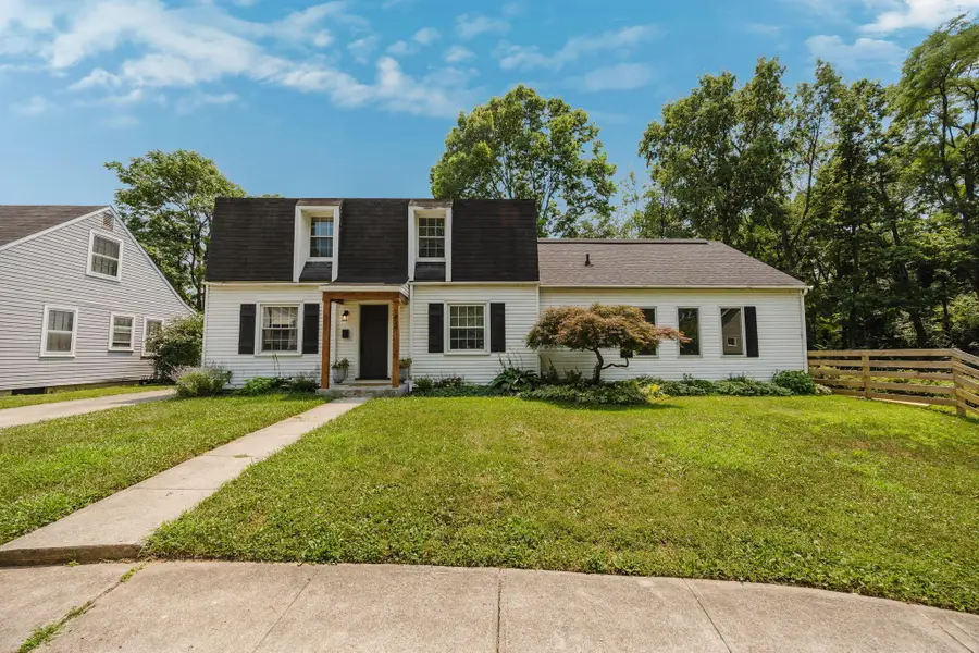 1829 Surrey Place, Columbus, OH 43219 - #2