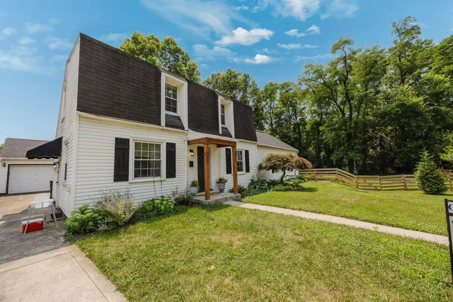 1829 Surrey Place, Columbus, OH 43219 - #3