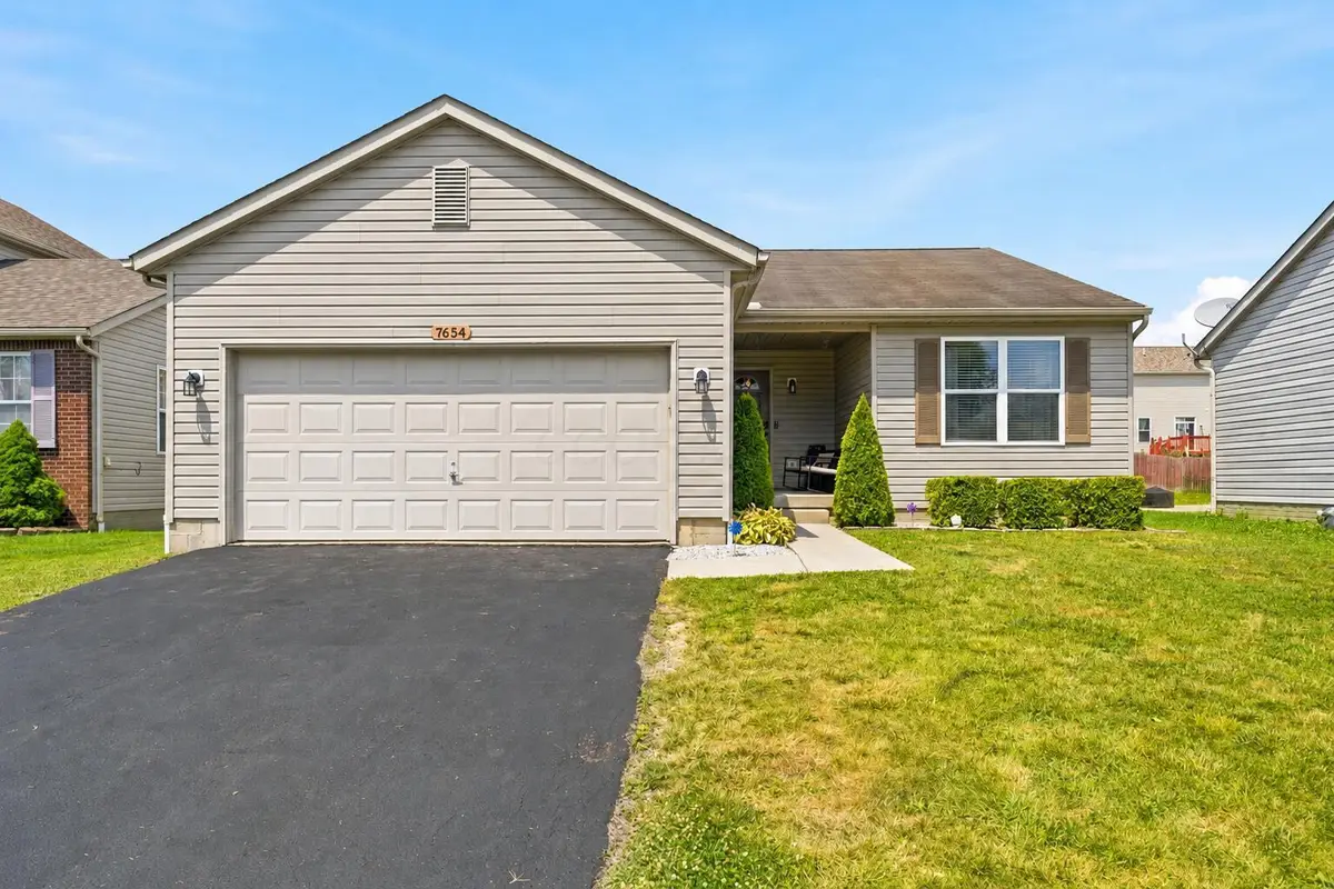 7654 Farm Hill Drive, Blacklick, OH 43004 - #1