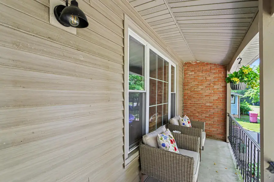2239 Breezeway Drive, Lexington, OH 44904 - #3