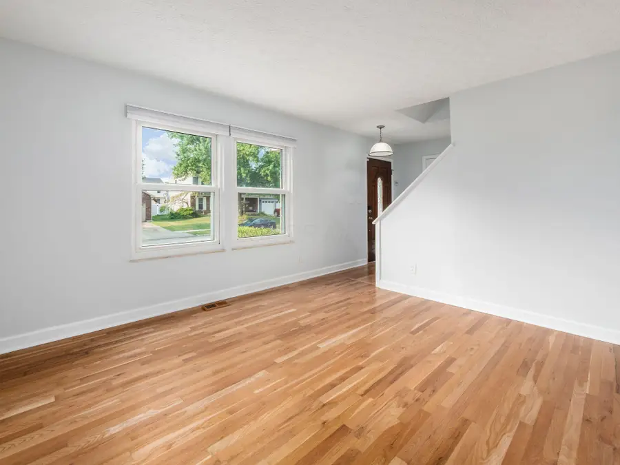 3800 Dinsmore Castle Drive, Columbus, OH 43221 - #3