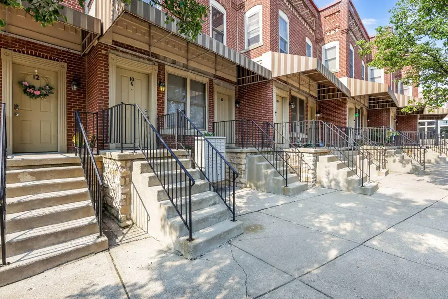 10 1/2 Clark Place, Columbus, OH 43201 - #3