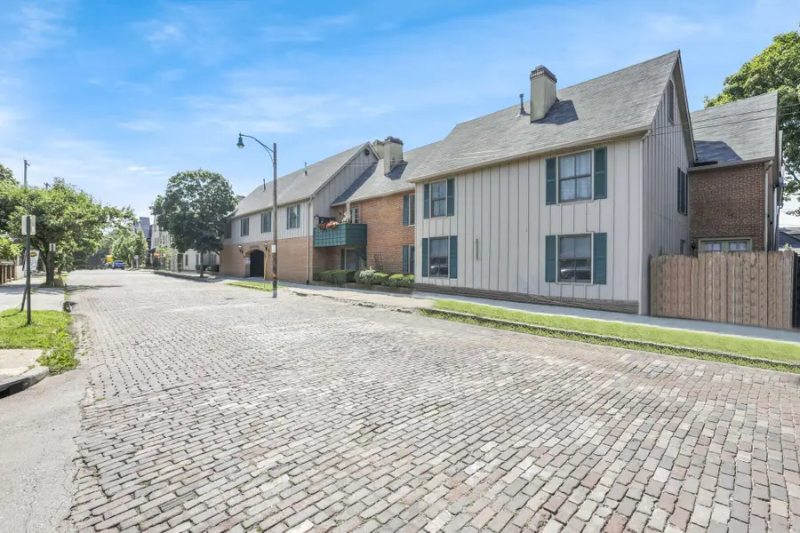 249 E Kossuth Street, Columbus, OH 43206 - #2
