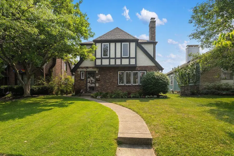 742 Montrose Avenue, Columbus, OH 43209 - #2