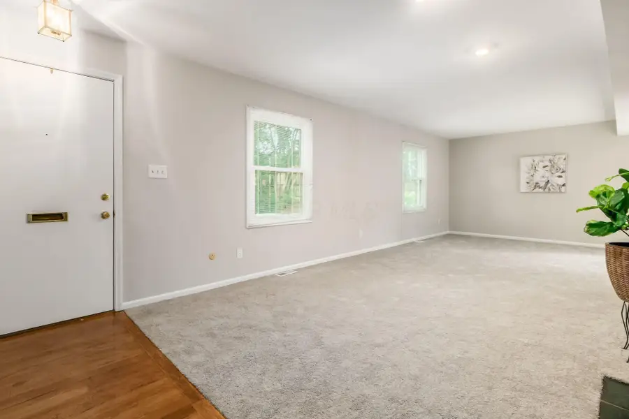 911 Manor Lane, Columbus, OH 43221 - #3