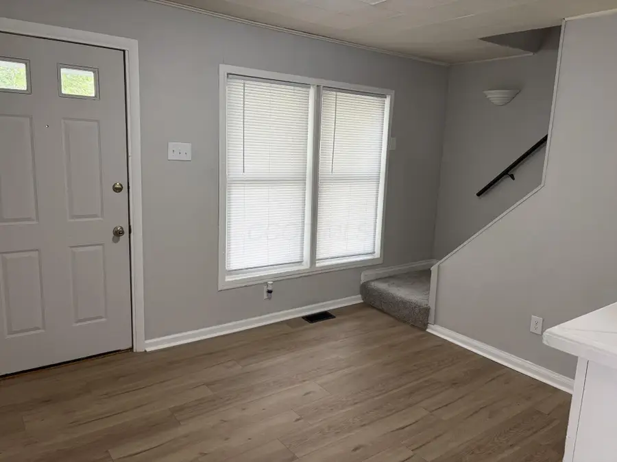 997 Leona Avenue, Columbus, OH 43201 - #3