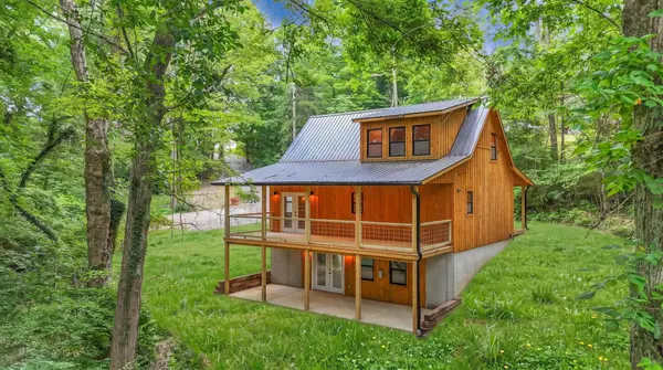 8763 State Route 664 N, Logan, OH 43138