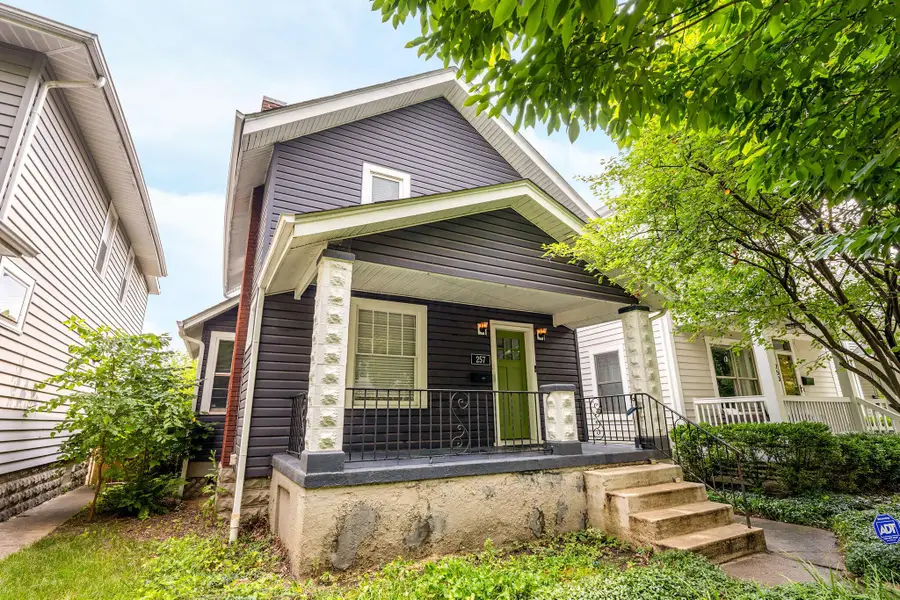 257 E Gates Street, Columbus, OH 43206 - #2