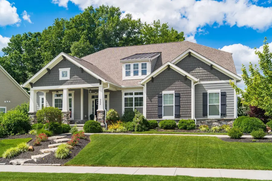 8494 Sandycombe Drive, New Albany, OH 43054 - #3
