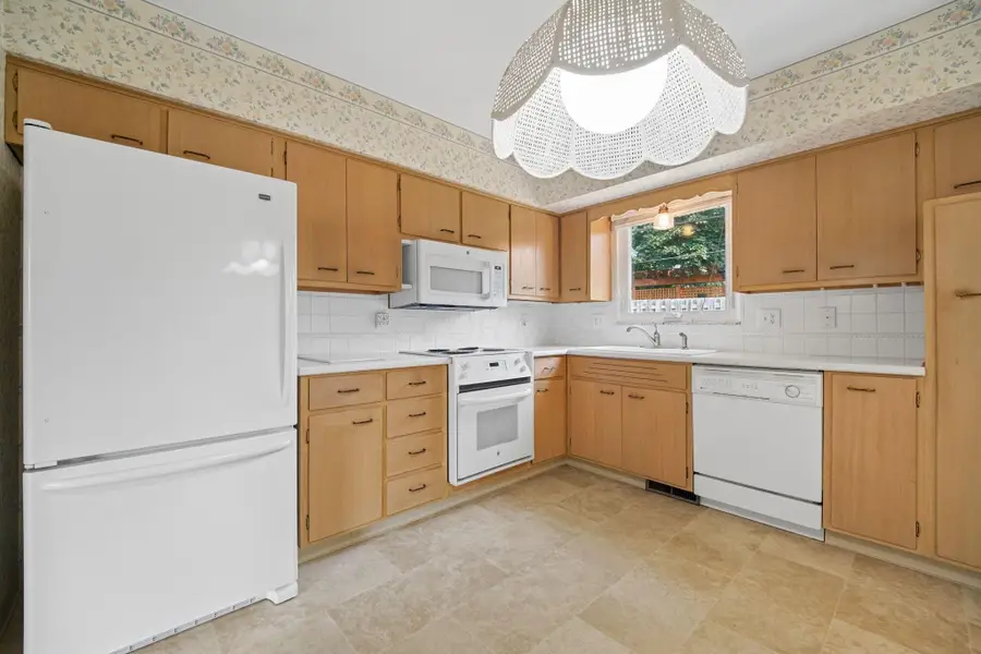 962 Kennington Avenue, Columbus, OH 43220 - #3