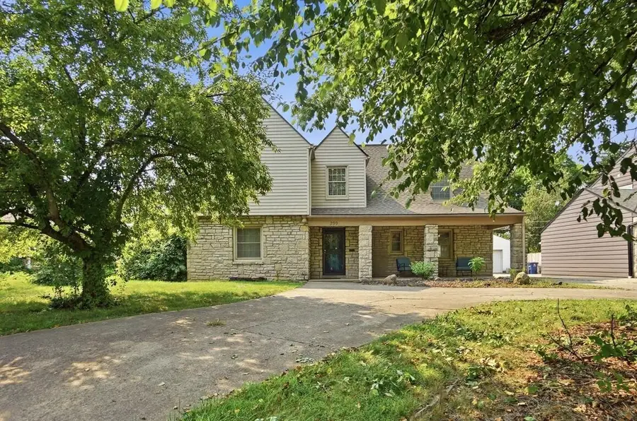 399 N Nelson Road, Columbus, OH 43219 - #2