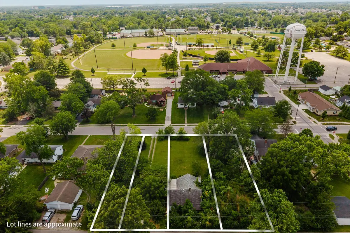 3328 Woodlawn Avenue, Grove City, OH 43123 - #1