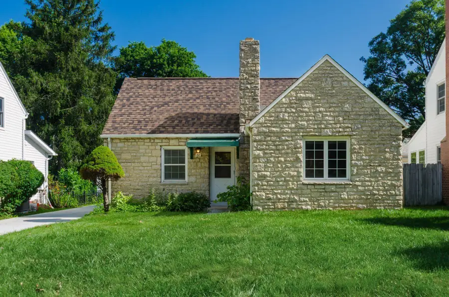 88 W Weisheimer Road, Columbus, OH 43214 - #2