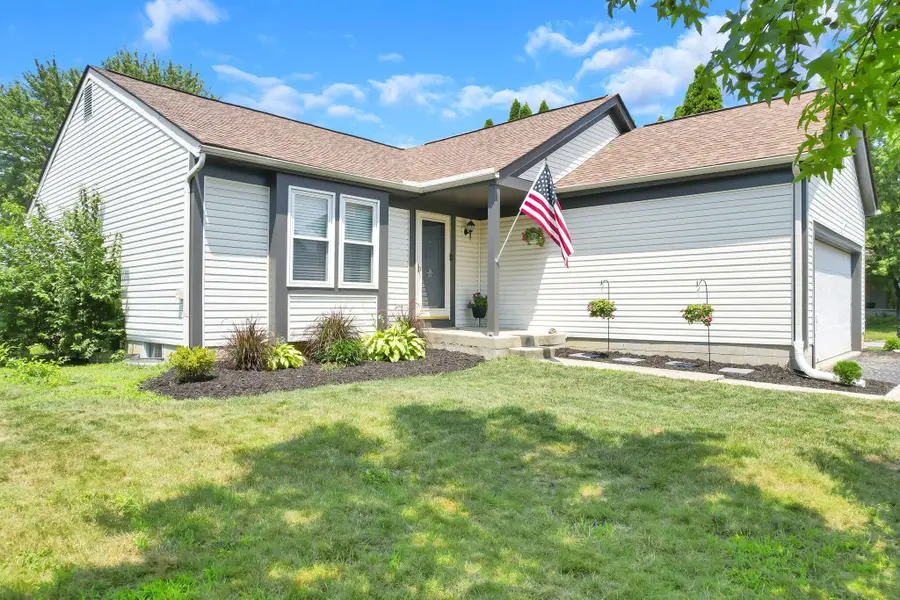 7576 Plainfield Drive, Pickerington, OH 43147 - #3